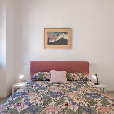 Апартаменты Casa Ofride -Centro-Poetto 10 Min-Wi-Fi-Netflix Кальяри Экстерьер фото